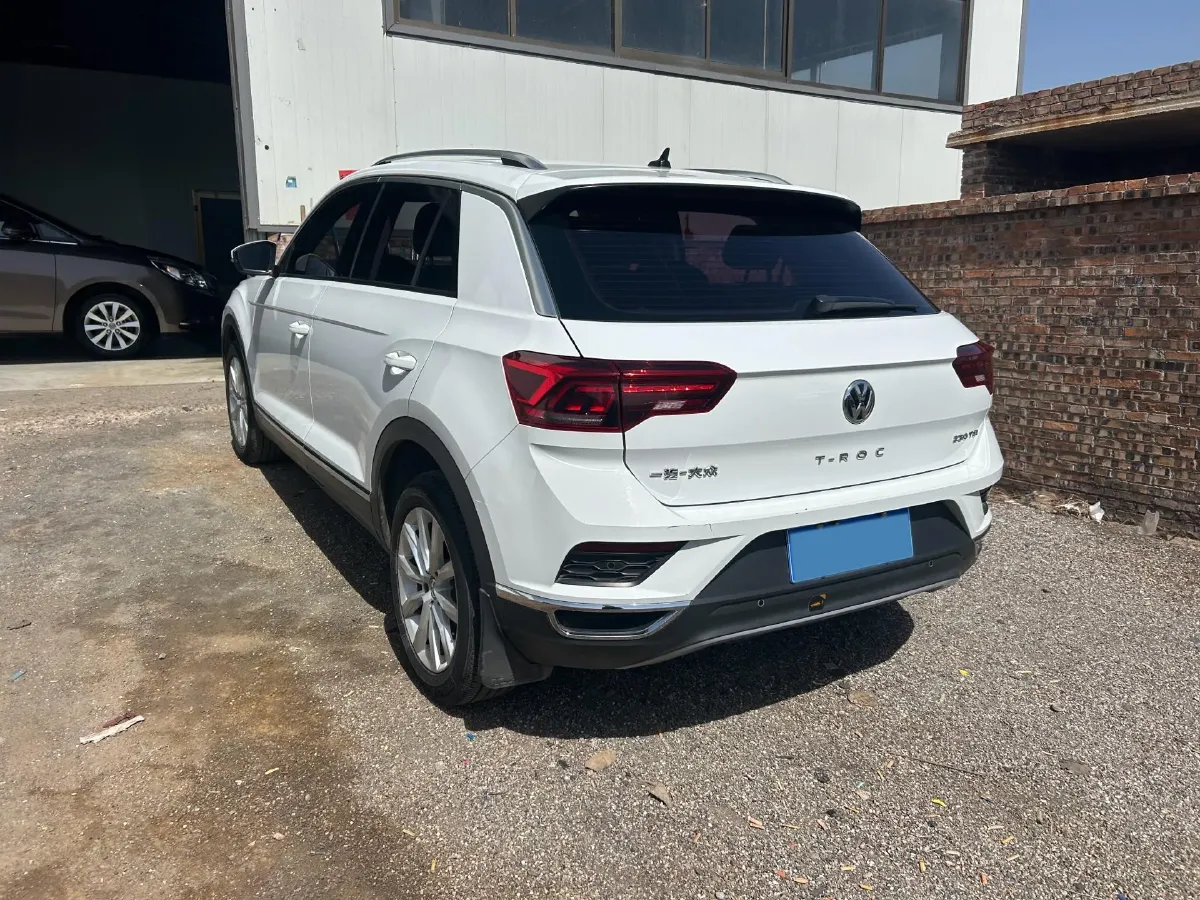 2020 Volkswagen T-Roc 1.4T 131HP L4 7DCT,autocango,china used car exporter,china ev exporter,chinese used car exporter,chinese used ev exporter