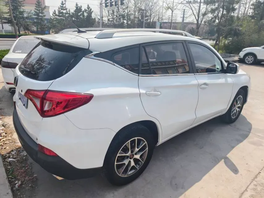 2016 BYD Song 1.5T 154HP L4 6MT,autocango,china used car exporter,china ev exporter,chinese used car exporter,chinese used ev exporter