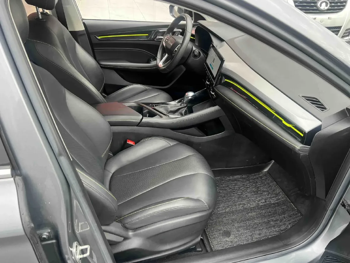 2021 Roewe i5 1.5L 120HP L4 CVT,autocango,china used car exporter,china ev exporter,chinese used car exporter,chinese used ev exporter