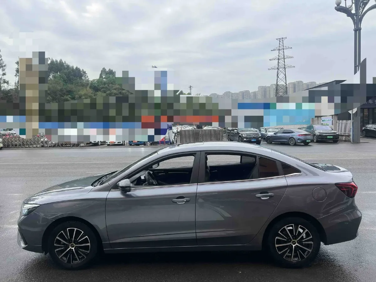 2021 Roewe i5 1.5L 120HP L4 CVT,autocango,china used car exporter,china ev exporter,chinese used car exporter,chinese used ev exporter