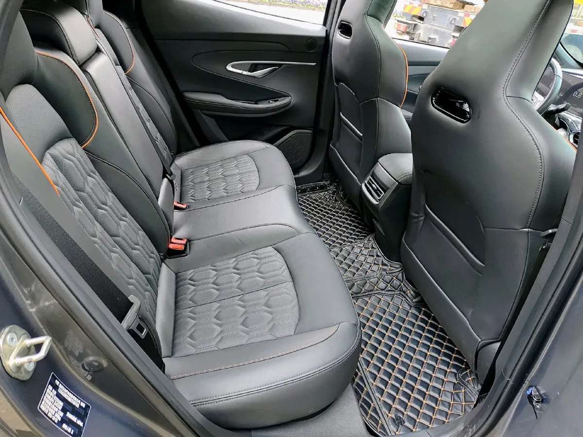 2022 ChangAn UNI-T 1.5T 188HP L4 7DCT,autocango,china used car exporter,china ev exporter,chinese used car exporter,chinese used ev exporter