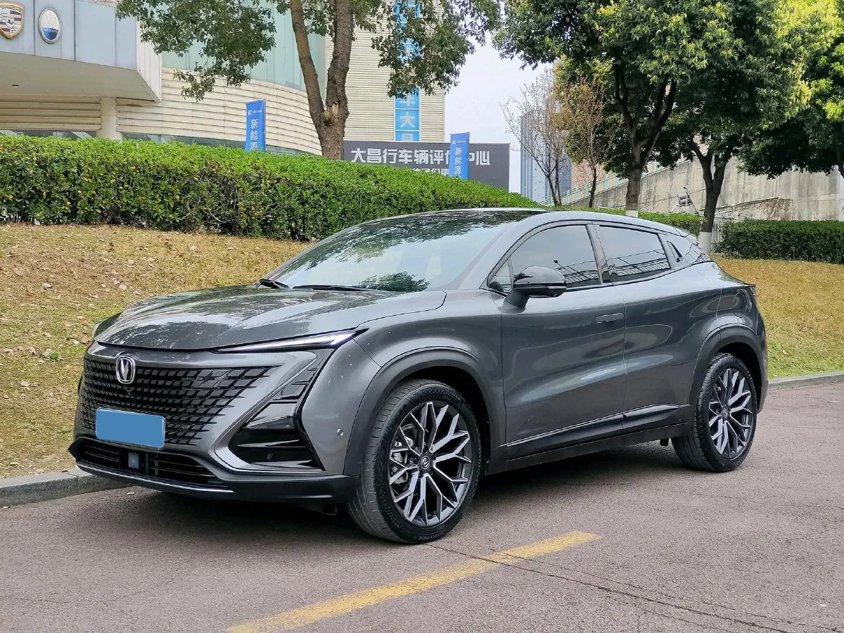 2022 ChangAn UNI-T 1.5T 188HP L4 7DCT,autocango,china used car exporter,china ev exporter,chinese used car exporter,chinese used ev exporter