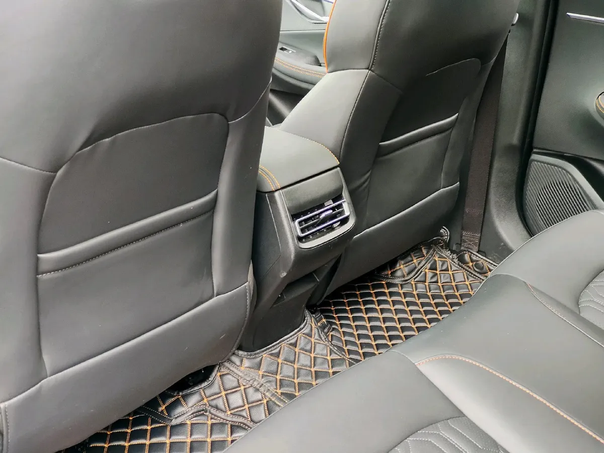 2022 ChangAn UNI-T 1.5T 188HP L4 7DCT,autocango,china used car exporter,china ev exporter,chinese used car exporter,chinese used ev exporter