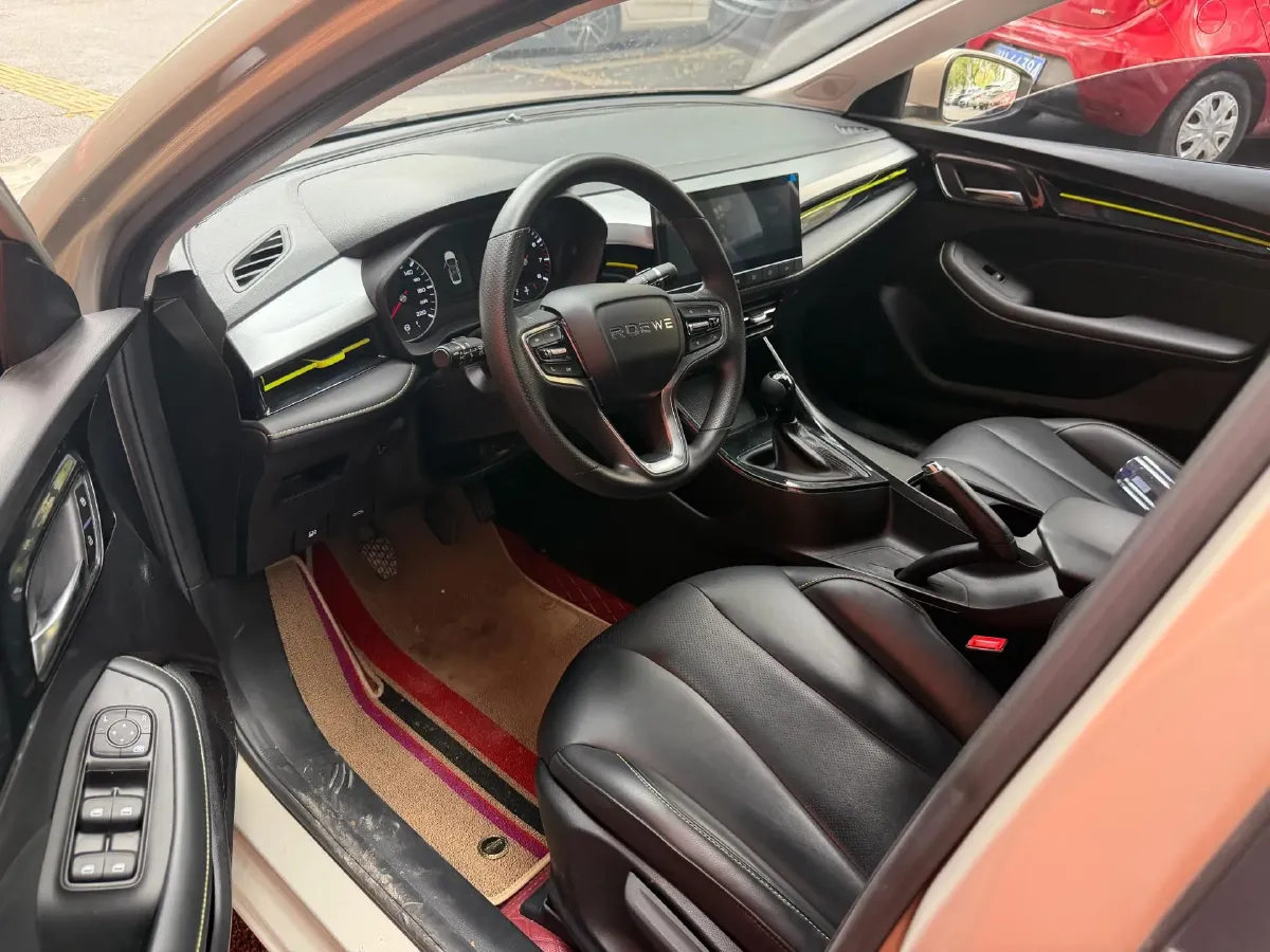 2021 Roewe i5 1.5L 120HP L4 5MT,autocango,china used car exporter,china ev exporter,chinese used car exporter,chinese used ev exporter