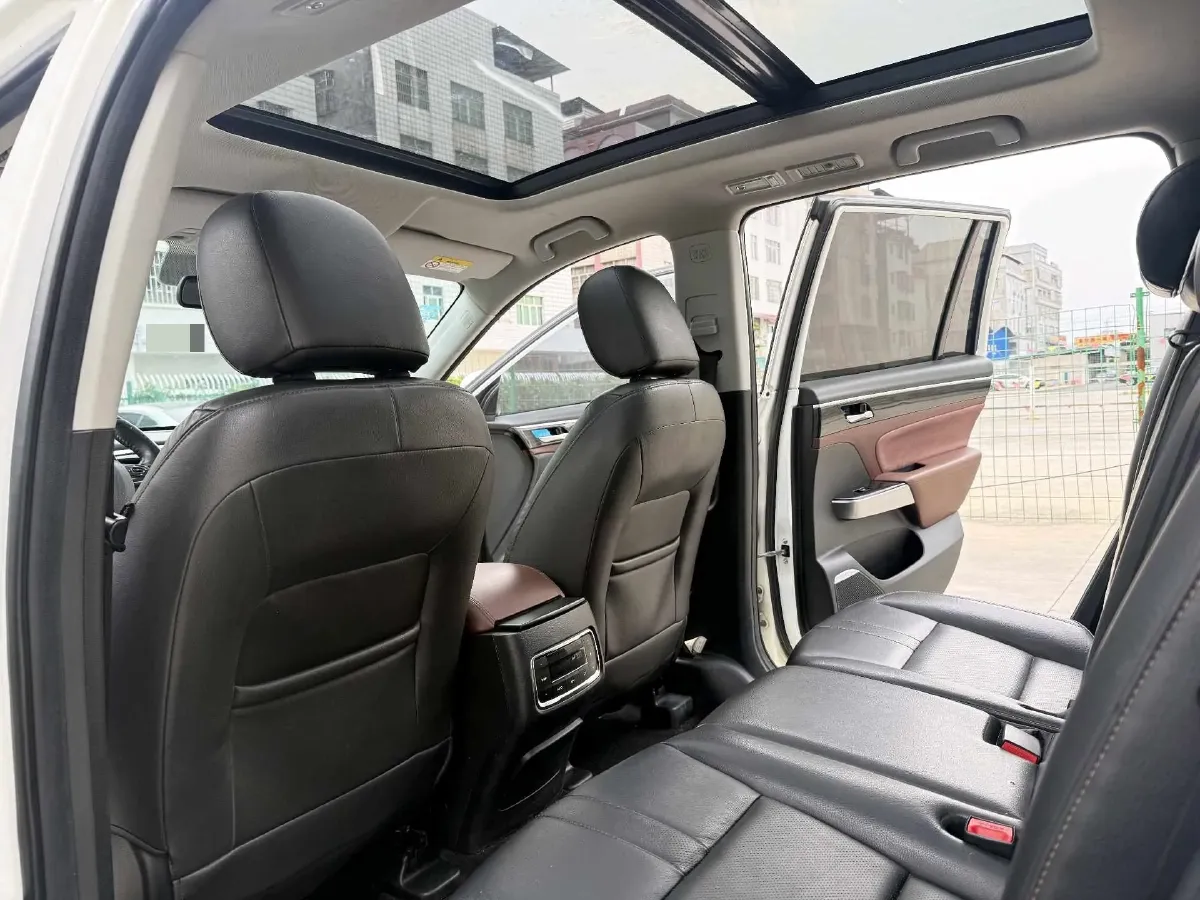 2017 GAC Trumpchi GS8 2.0T 201HP L4 6AT,autocango,china used car exporter,china ev exporter,chinese used car exporter,chinese used ev exporter