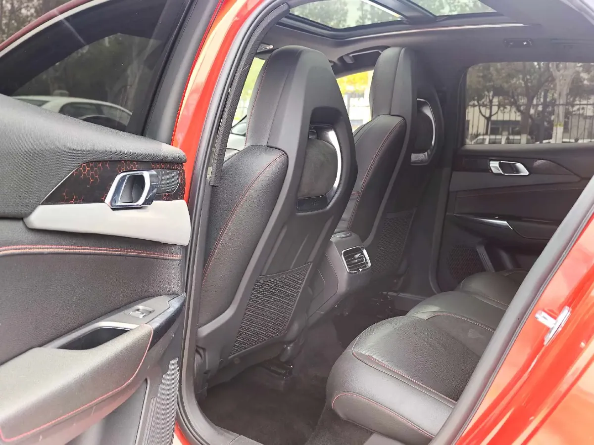 2019 LYNK&CO 01 2.0T 190HP L4 6AT,autocango,china used car exporter,china ev exporter,chinese used car exporter,chinese used ev exporter