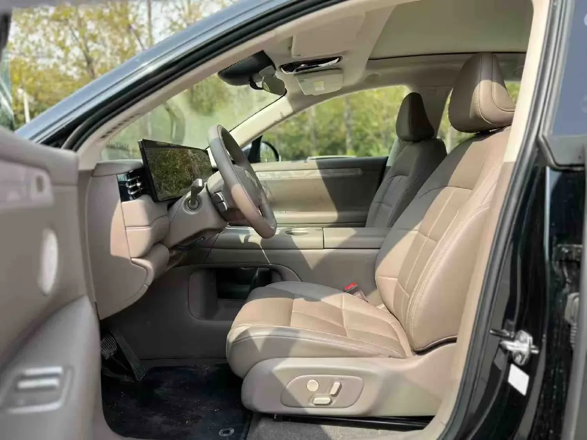 2026 IM LS6 REEV 155HP REEV,autocango,china used car exporter,china ev exporter,chinese used car exporter,chinese used ev exporter