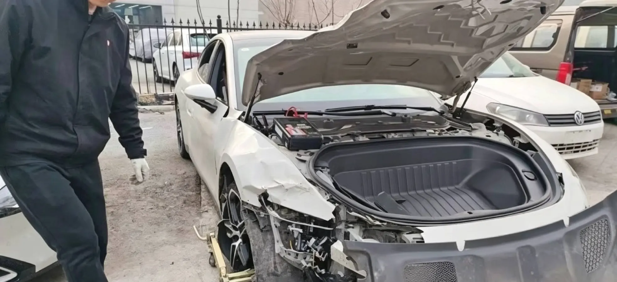 2024 MI SU7 BEV 73.6KWH,autocango,china used car exporter,china ev exporter,chinese used car exporter,chinese used ev exporter