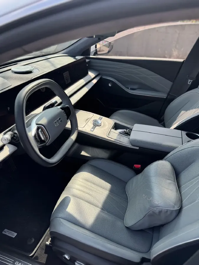 2024 Geely Galaxy E8 BEV 76KWH,autocango,china used car exporter,china ev exporter,chinese used car exporter,chinese used ev exporter