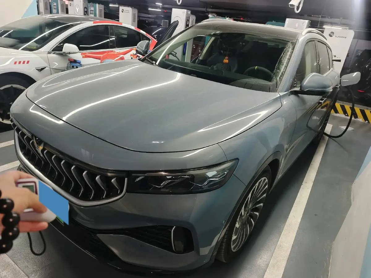 2021 Voyah FREE Range Extended 109HP REEV 33KWH,autocango,china used car exporter,china ev exporter,chinese used car exporter,chinese used ev exporter
