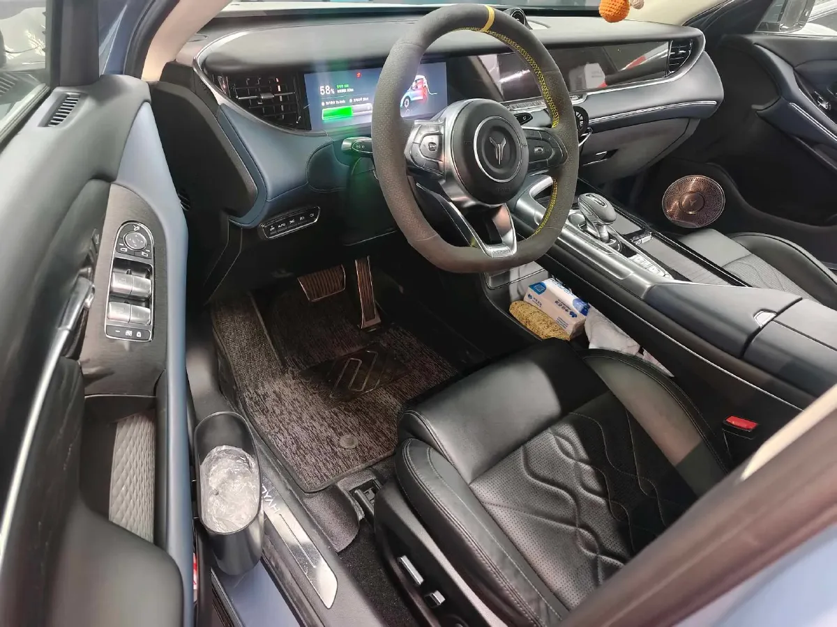 2021 Voyah FREE Range Extended 109HP REEV 33KWH,autocango,china used car exporter,china ev exporter,chinese used car exporter,chinese used ev exporter