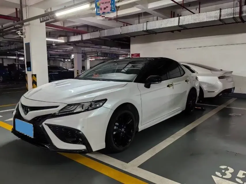 2023 Toyota Camry 2.5L 207HP L4 8AT,autocango,china used car exporter,china ev exporter,chinese used car exporter,chinese used ev exporter