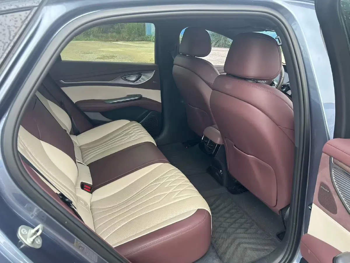 2023 BYD Seal 1.5T 139HP L4 E-CVT PHEV 17.6KWH,autocango,china used car exporter,china ev exporter,chinese used car exporter,chinese used ev exporter