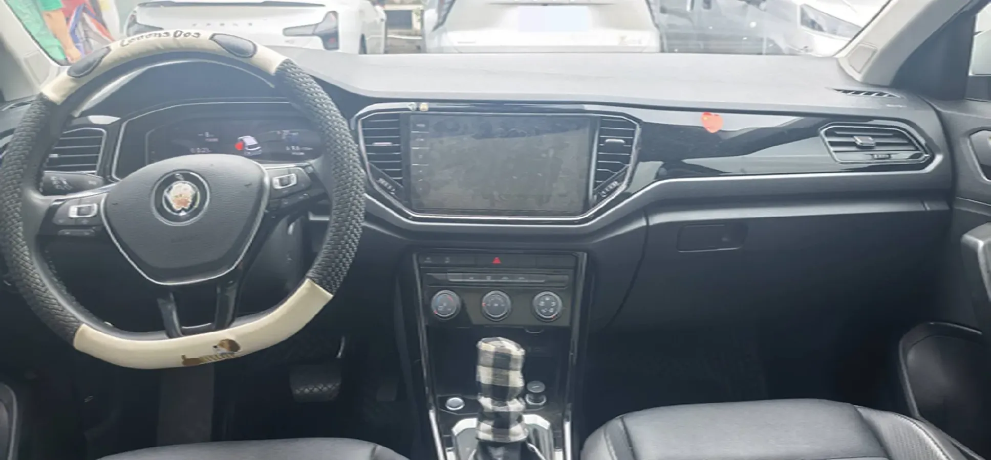 2021 Volkswagen T-Roc 1.4T 150HP L4 7DCT,autocango,china used car exporter,china ev exporter,chinese used car exporter,chinese used ev exporter