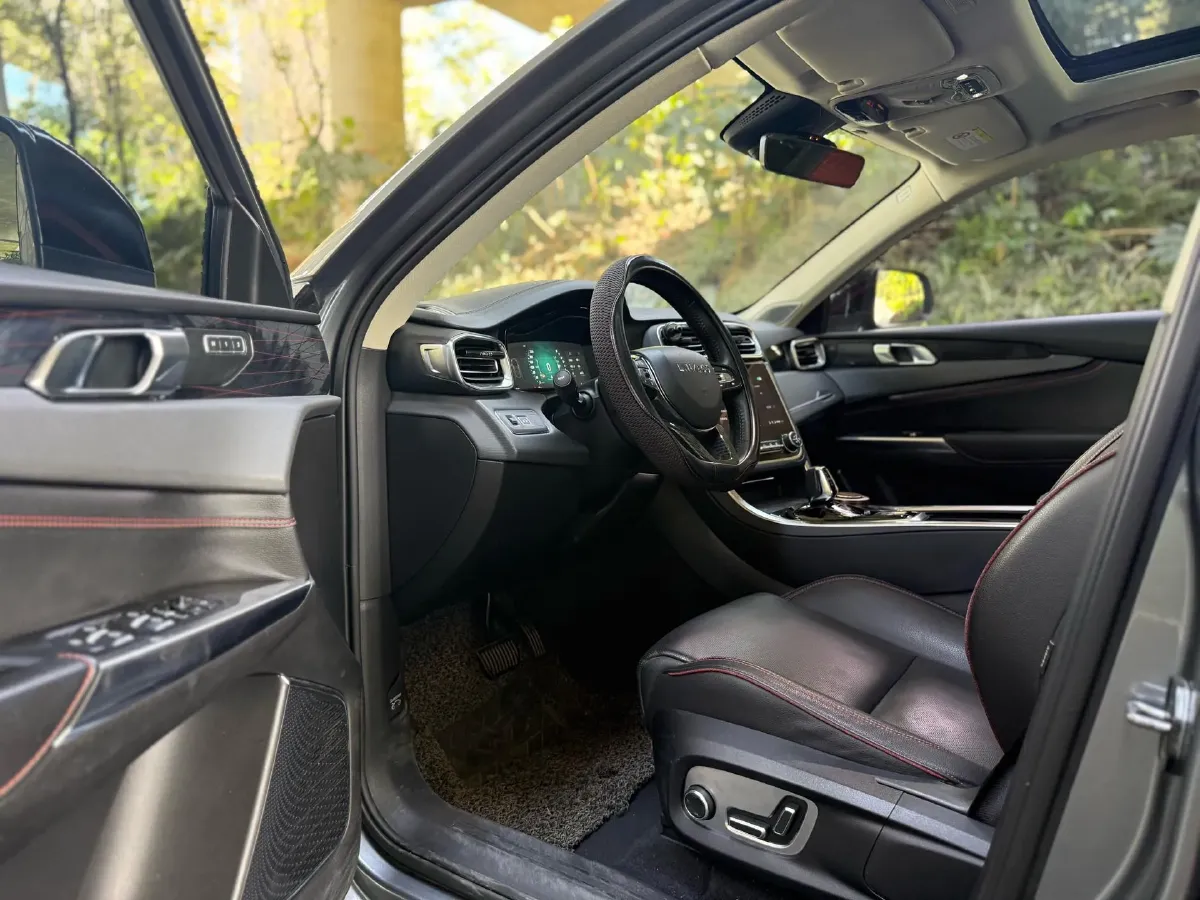 2019 LYNK&CO 01 2.0T 190HP L4 6AT,autocango,china used car exporter,china ev exporter,chinese used car exporter,chinese used ev exporter