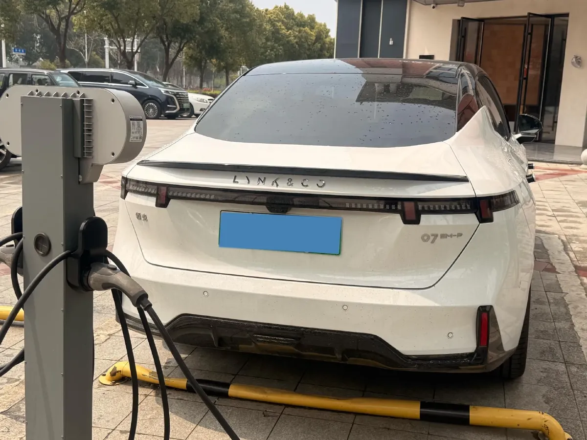 2025 BYD Han 1.5T 156HP L4 E-CVT PHEV,autocango,china used car exporter,china ev exporter,chinese used car exporter,chinese used ev exporter