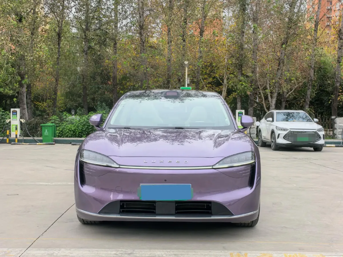 2025 Luxeed R7 REEV 156HP REEV 37KWH,autocango,china used car exporter,china ev exporter,chinese used car exporter,chinese used ev exporter