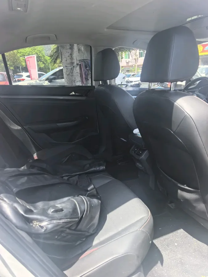 2021 Volkswagen Bora 1.5L 113HP L4 6AT,autocango,china used car exporter,china ev exporter,chinese used car exporter,chinese used ev exporter