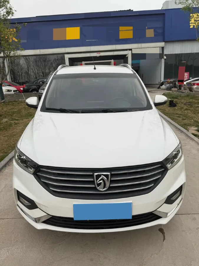 2018 BaoJun 360 1.5L 112HP L4 6MT,autocango,china used car exporter,china ev exporter,chinese used car exporter,chinese used ev exporter