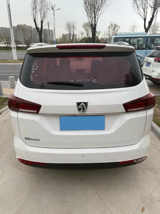 2018 BaoJun 360 1.5L 112HP L4 6MT,autocango,china used car exporter,china ev exporter,chinese used car exporter,chinese used ev exporter