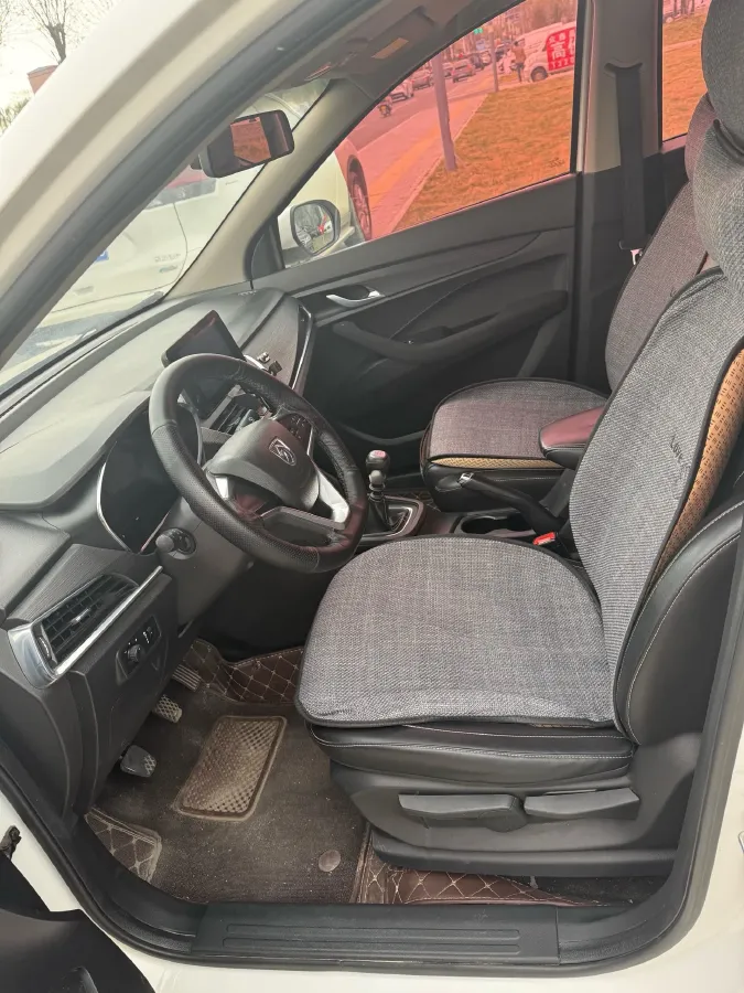 2018 BaoJun 360 1.5L 112HP L4 6MT,autocango,china used car exporter,china ev exporter,chinese used car exporter,chinese used ev exporter