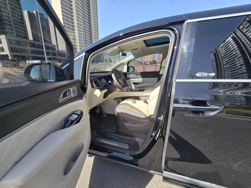 2025 Denza D9 1.5T 156HP L4 E-CVT PHEV 40KWH,autocango,china used car exporter,china ev exporter,chinese used car exporter,chinese used ev exporter