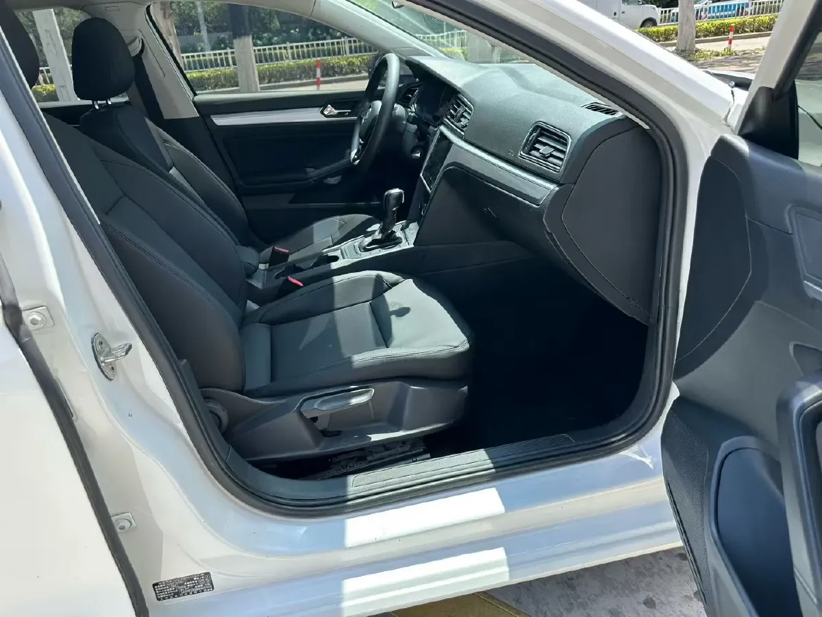 2021 DongFeng Forthing S50EV BEV 57.2KWH,autocango,china used car exporter,china ev exporter,chinese used car exporter,chinese used ev exporter