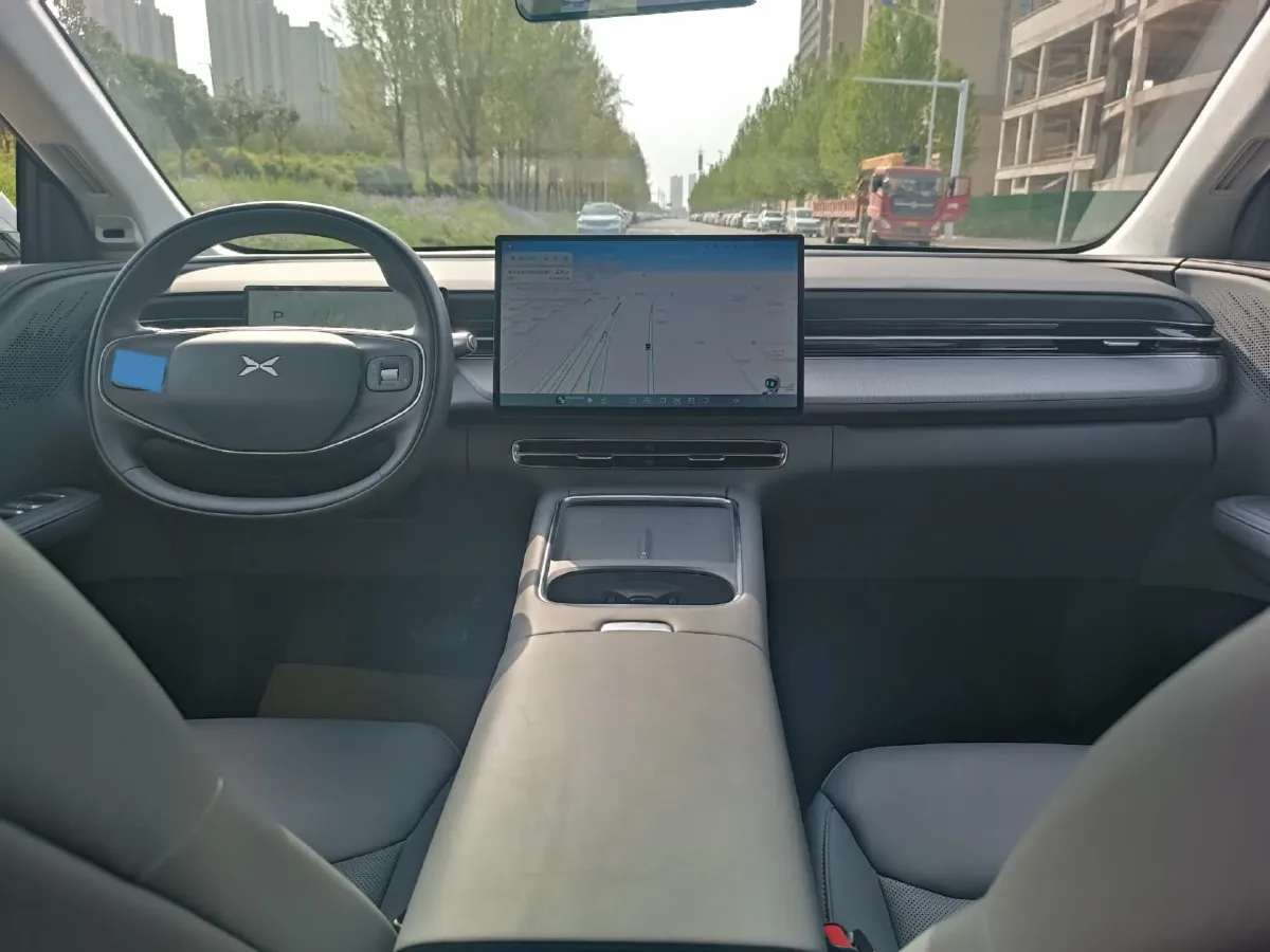 2025 Xpeng G6 BEV 68.5KWH,autocango,china used car exporter,china ev exporter,chinese used car exporter,chinese used ev exporter