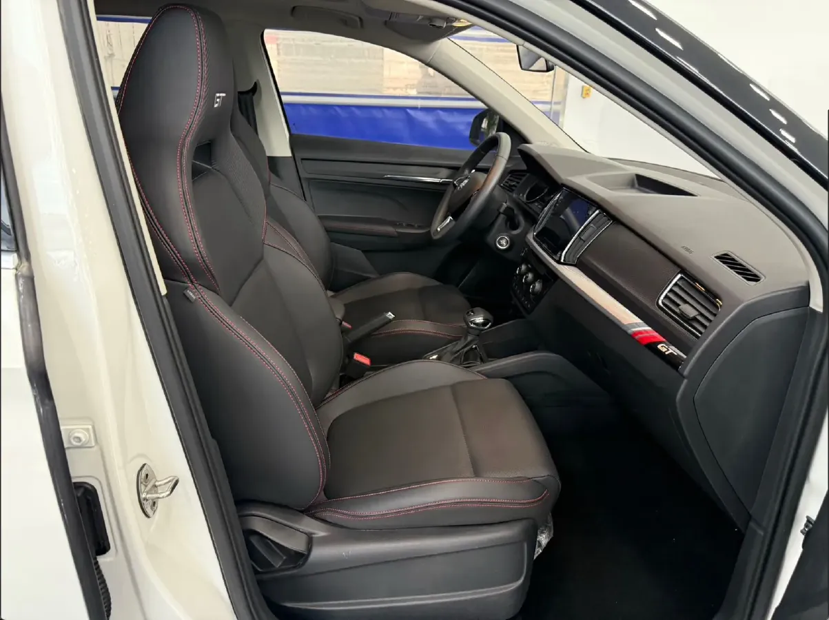 2022 Skoda Kamiq 1.5L 112HP L4 6AT,autocango,china used car exporter,china ev exporter,chinese used car exporter,chinese used ev exporter