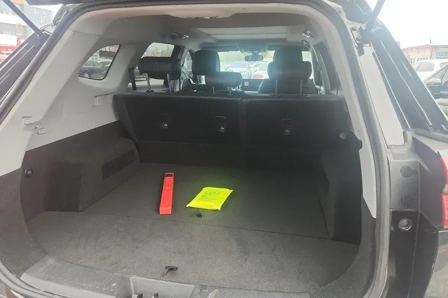 2021 Chery Tiggo 8 1.6T 197HP L4 7DCT,autocango,china used car exporter,china ev exporter,chinese used car exporter,chinese used ev exporter