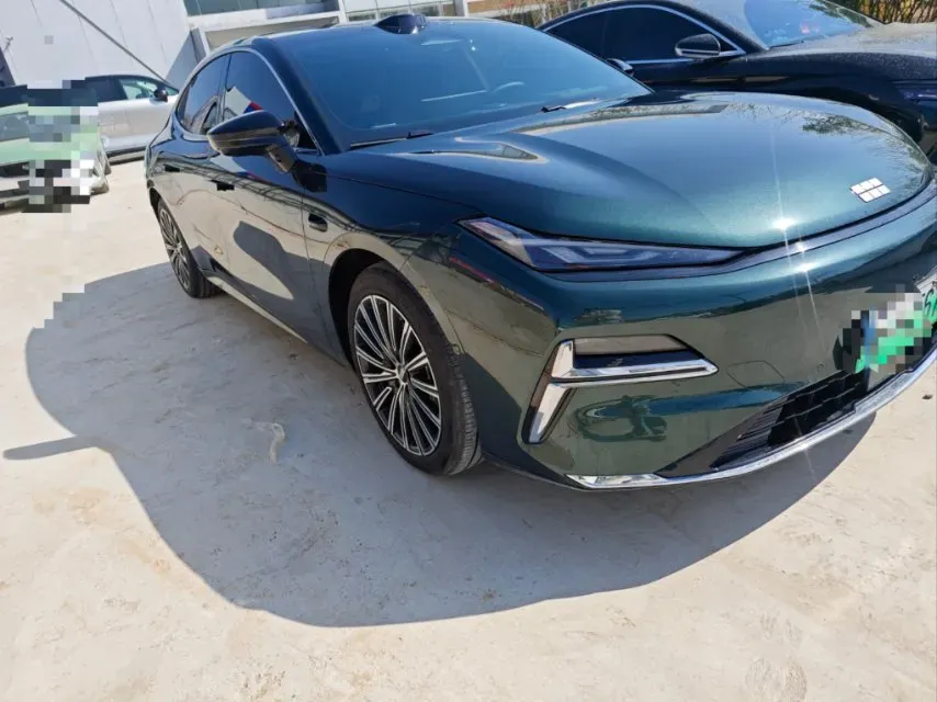 2025 Geely Galaxy Starshine 8 1.5T 163HP L4 3DHT PHEV 27.69KWH,autocango,china used car exporter,china ev exporter,chinese used car exporter,chinese used ev exporter