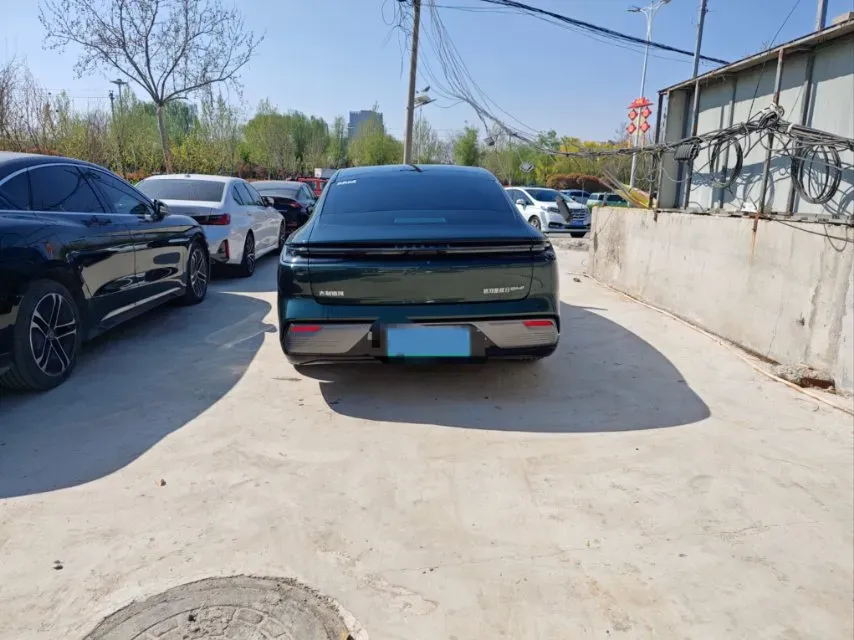 2025 Geely Galaxy Starshine 8 1.5T 163HP L4 3DHT PHEV 27.69KWH,autocango,china used car exporter,china ev exporter,chinese used car exporter,chinese used ev exporter