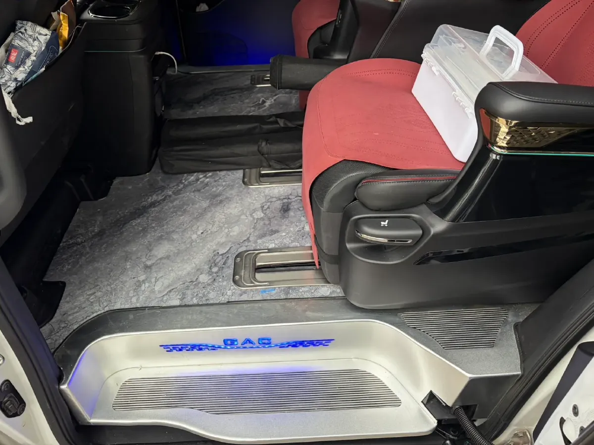 2023 GAC Trumpchi M8 2.0T 190HP L4 E-CVT Hybrid,autocango,china used car exporter,china ev exporter,chinese used car exporter,chinese used ev exporter