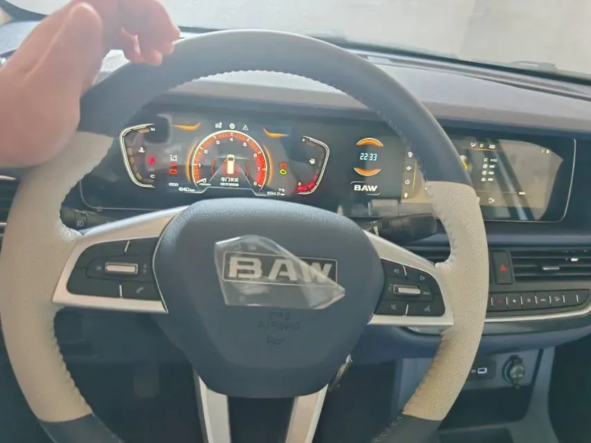 2025 BAW RuiSheng Trump M7 2.0L 144HP L4 5MT,autocango,china used car exporter,china ev exporter,chinese used car exporter,chinese used ev exporter