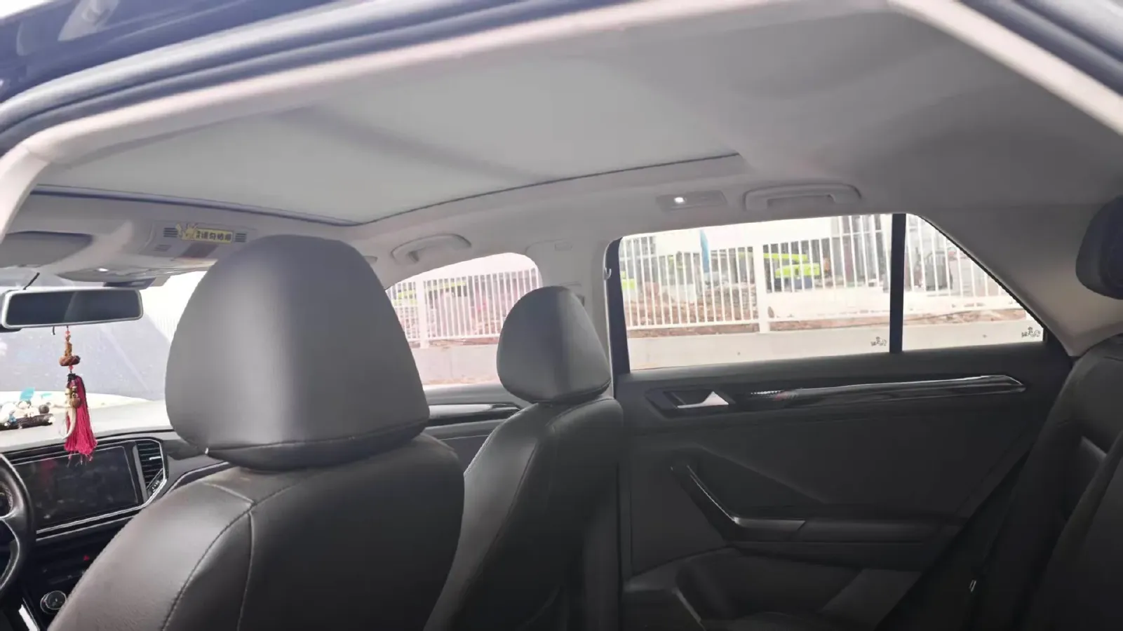 2019 Volkswagen T-Roc 1.4T 150HP L4 7DCT,autocango,china used car exporter,china ev exporter,chinese used car exporter,chinese used ev exporter