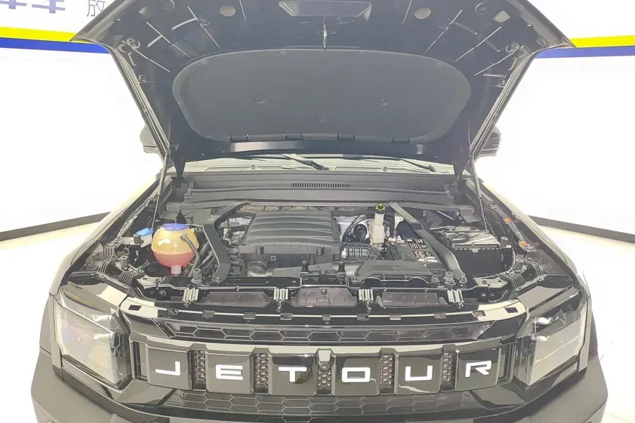 2023 Jetour Traveller 2.0T 254HP L4 7DCT,autocango,china used car exporter,china ev exporter,chinese used car exporter,chinese used ev exporter