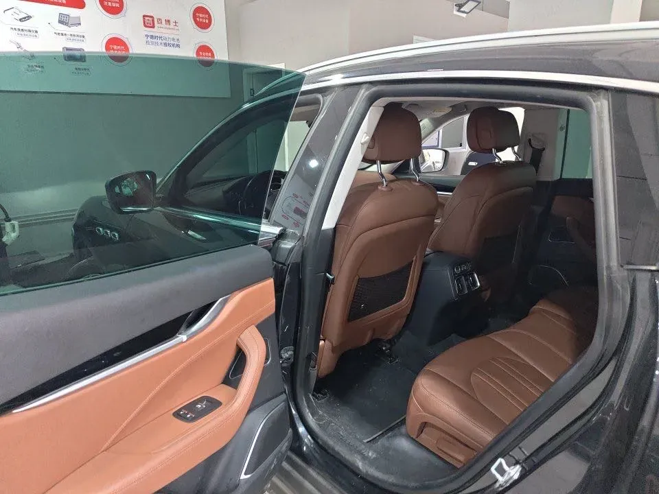 2018 Maserati Levante 3.0T 350HP V6 8AT,autocango,china used car exporter,china ev exporter,chinese used car exporter,chinese used ev exporter