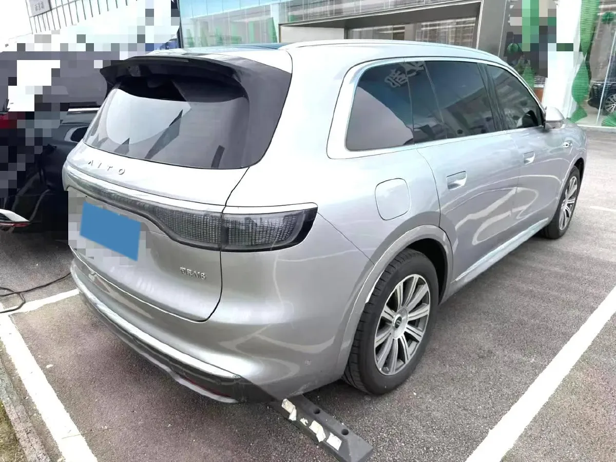 2025 AITO AITO M8 REEV 160HP REEV 53.4KWH,autocango,china used car exporter,china ev exporter,chinese used car exporter,chinese used ev exporter