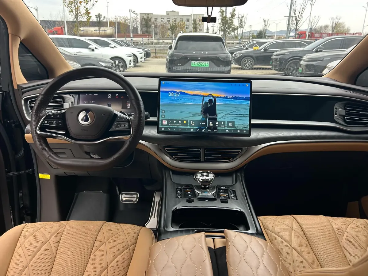 2025 Denza D9 1.5T 156HP L4 E-CVT PHEV 40KWH,autocango,china used car exporter,china ev exporter,chinese used car exporter,chinese used ev exporter