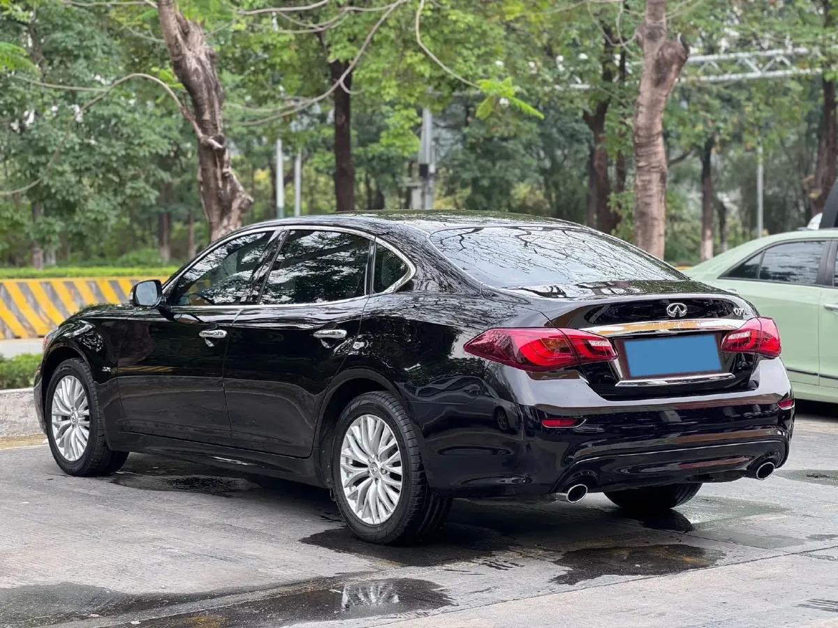 2019 Alfa Romeo Giulia 2.0T 280HP L4 8AT,autocango,china used car exporter,china ev exporter,chinese used car exporter,chinese used ev exporter
