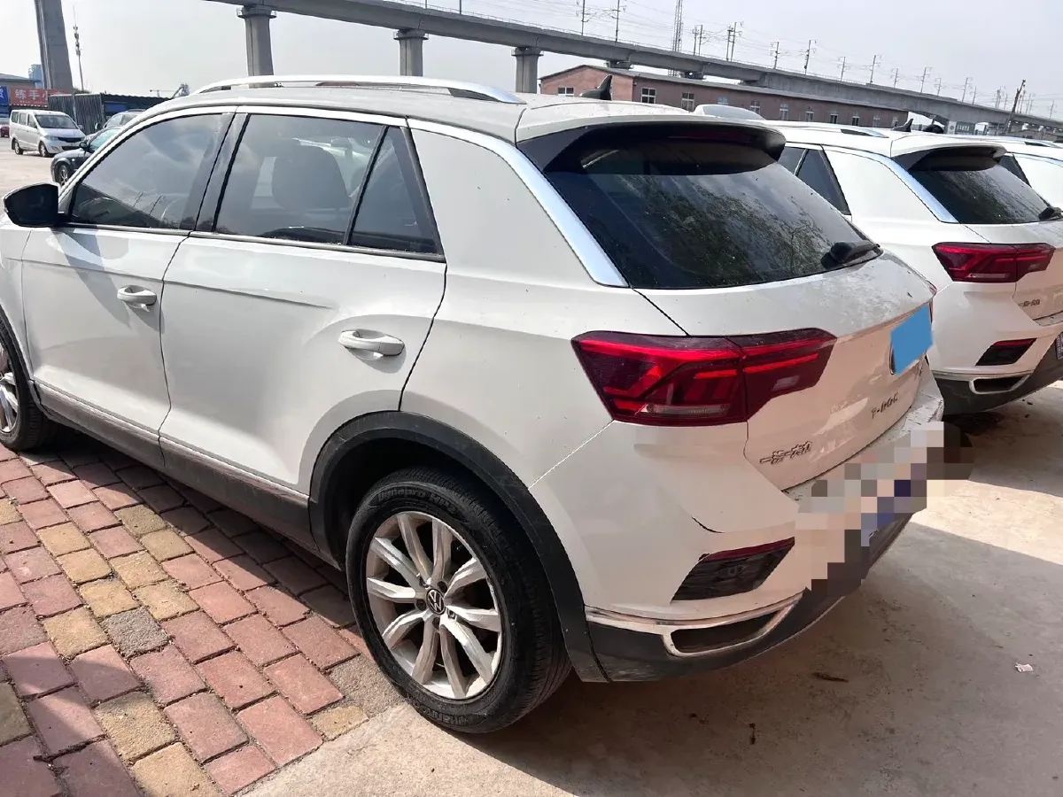 2022 Volkswagen T-Roc 1.4T 150HP L4 7DCT,autocango,china used car exporter,china ev exporter,chinese used car exporter,chinese used ev exporter