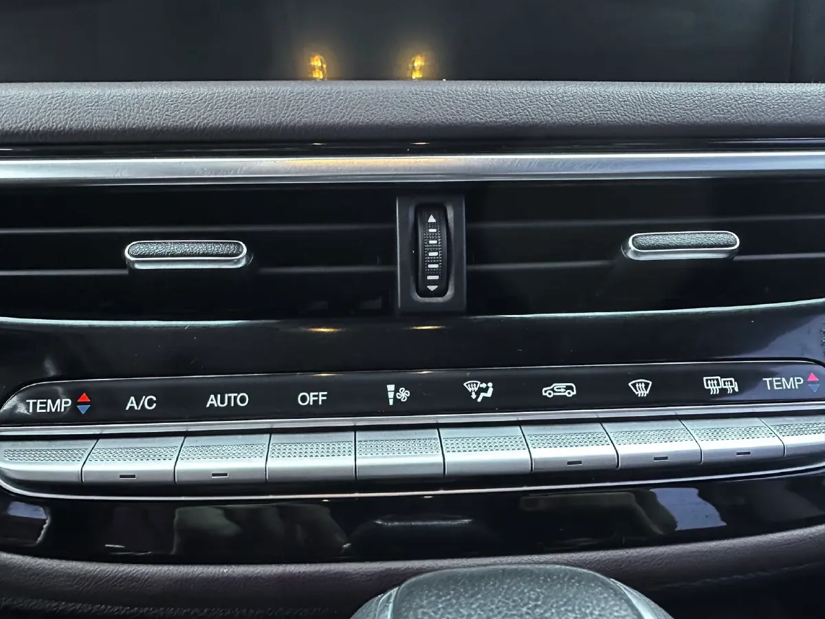 2021 GAC Trumpchi M6 1.5T 169HP L4 7DCT,autocango,china used car exporter,china ev exporter,chinese used car exporter,chinese used ev exporter