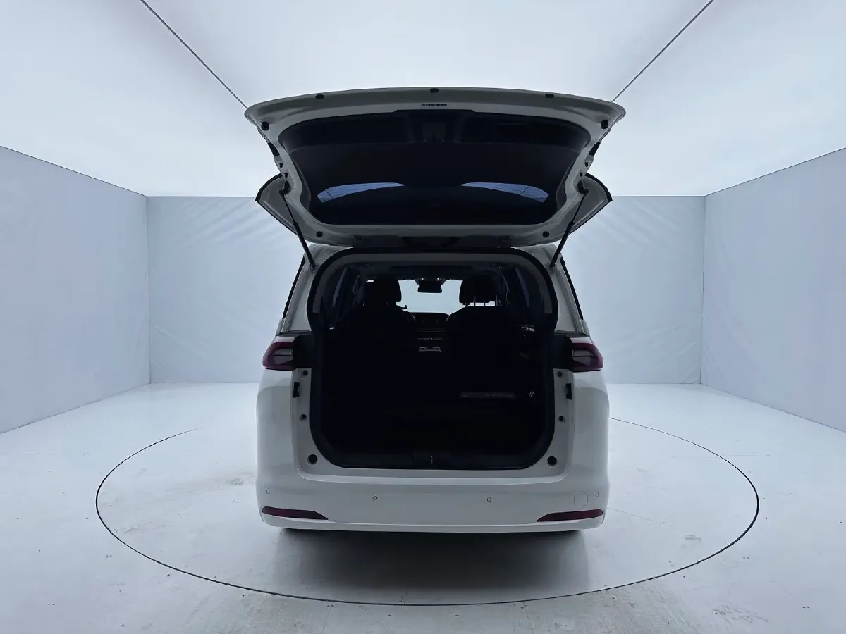 2021 GAC Trumpchi M6 1.5T 169HP L4 7DCT,autocango,china used car exporter,china ev exporter,chinese used car exporter,chinese used ev exporter