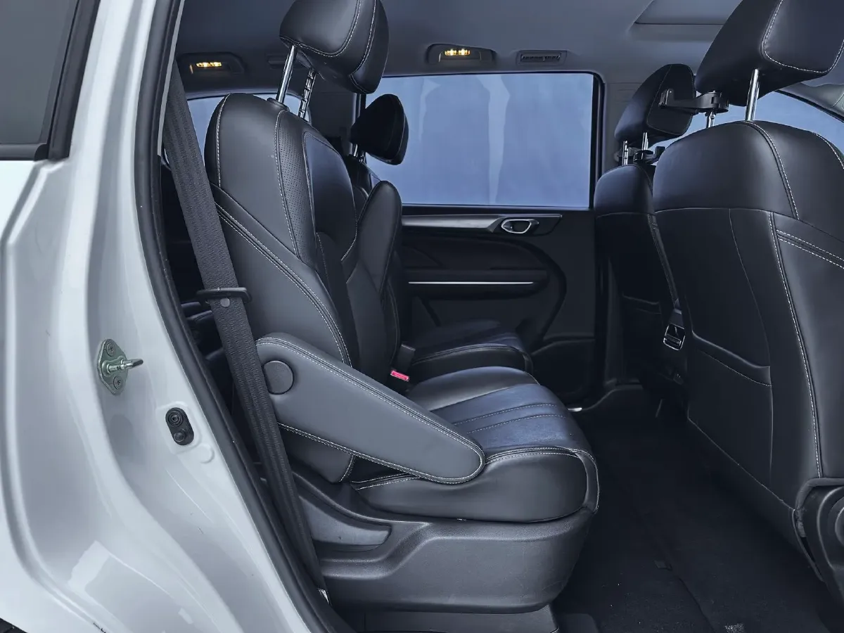 2021 GAC Trumpchi M6 1.5T 169HP L4 7DCT,autocango,china used car exporter,china ev exporter,chinese used car exporter,chinese used ev exporter