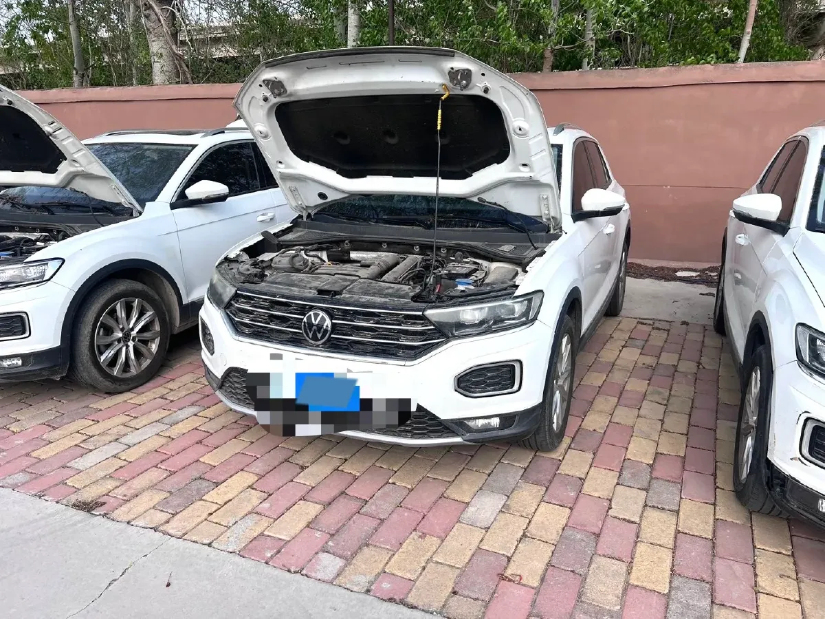 2022 Volkswagen T-Roc 1.4T 150HP L4 7DCT,autocango,china used car exporter,china ev exporter,chinese used car exporter,chinese used ev exporter
