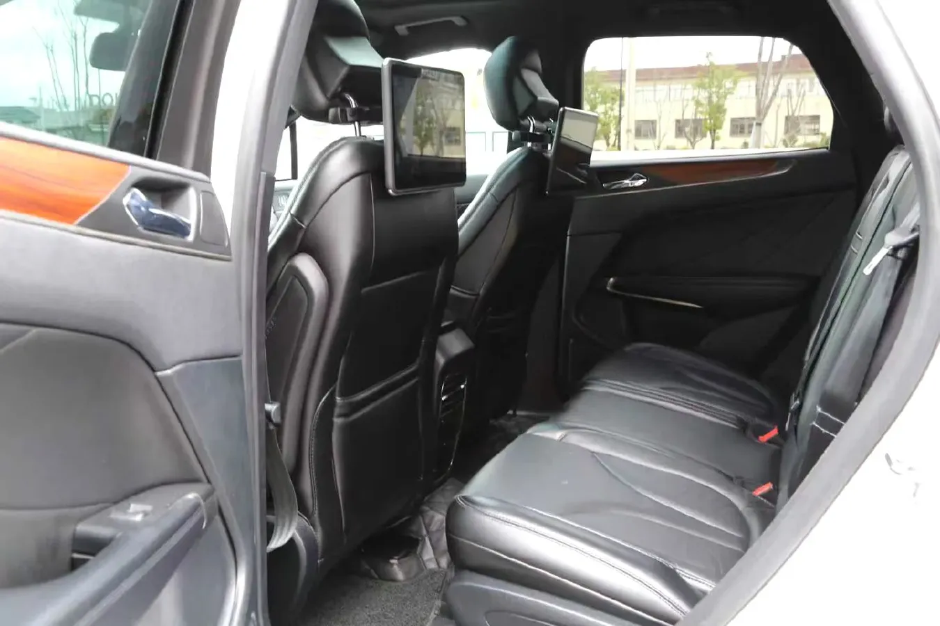 2018 Lincoln MKC 2.0T 203HP L4 6AT,autocango,china used car exporter,china ev exporter,chinese used car exporter,chinese used ev exporter