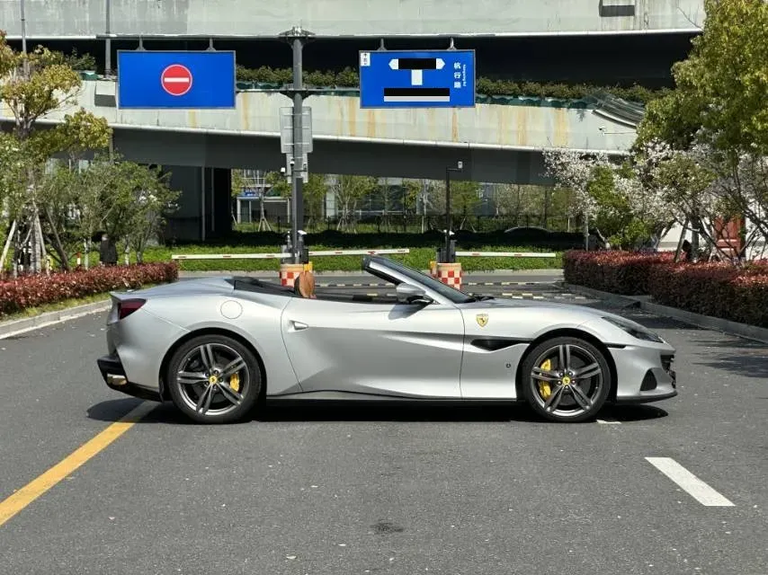 2021 Ferrari Portofino 3.9T 620HP V8 8DCT,autocango,china used car exporter,china ev exporter,chinese used car exporter,chinese used ev exporter