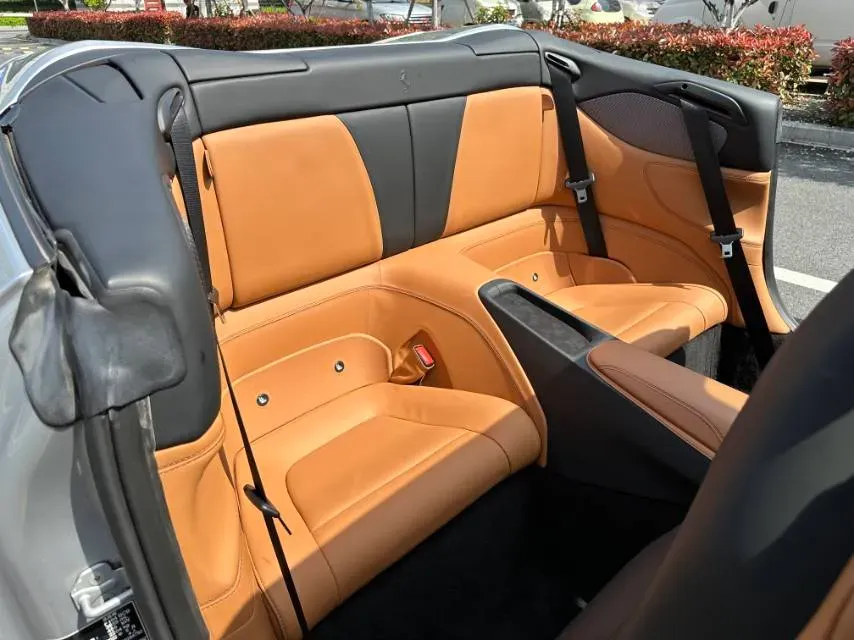 2021 Ferrari Portofino 3.9T 620HP V8 8DCT,autocango,china used car exporter,china ev exporter,chinese used car exporter,chinese used ev exporter