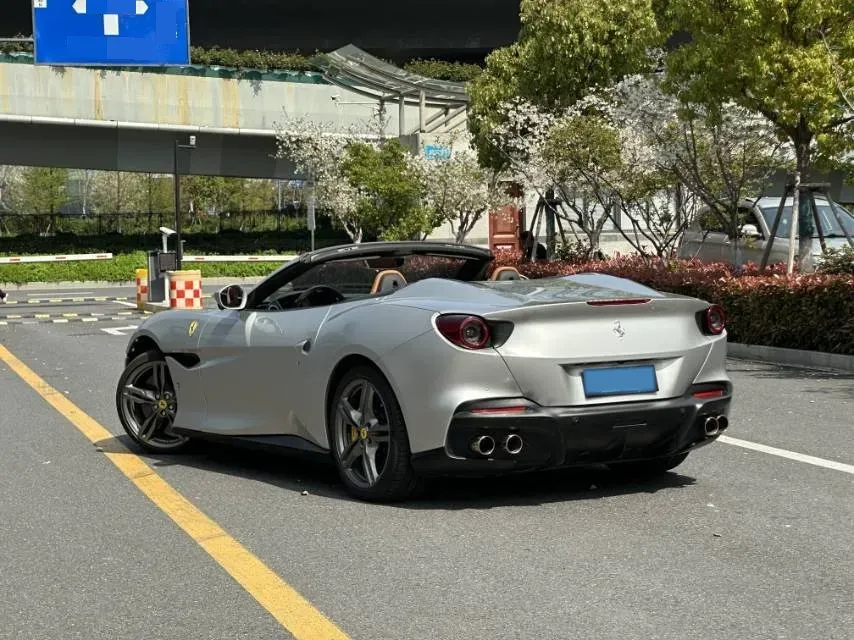 2021 Ferrari Portofino 3.9T 620HP V8 8DCT,autocango,china used car exporter,china ev exporter,chinese used car exporter,chinese used ev exporter