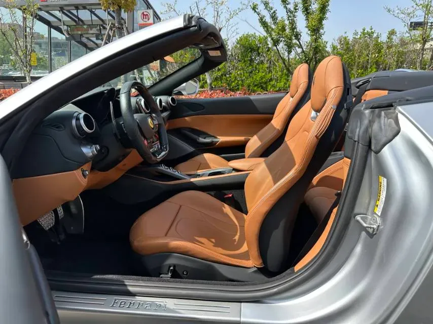 2021 Ferrari Portofino 3.9T 620HP V8 8DCT,autocango,china used car exporter,china ev exporter,chinese used car exporter,chinese used ev exporter